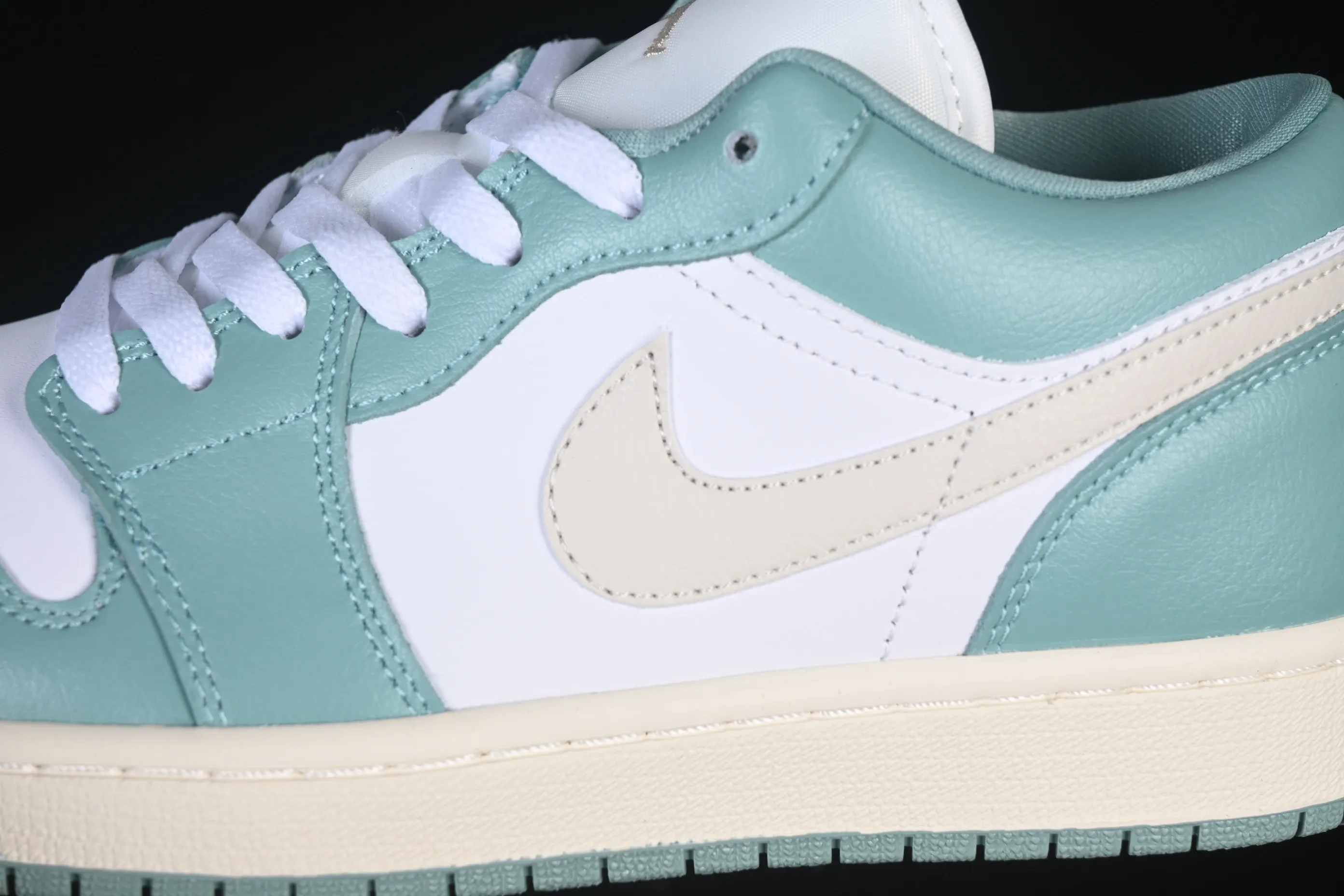 All categories Air Jordan Jordan series basketball shoes Air Jordan 1 Low Air Jordan 1 Low AJ1 Joe 1 fresh mint green low-top cultural casual sneakers DC0774-138